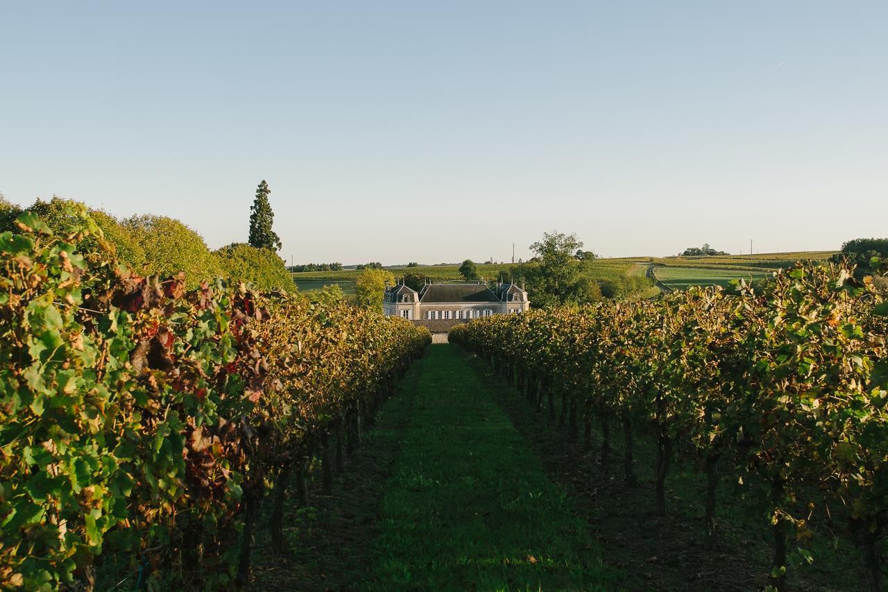 Chateau Carbonneau Pessac-sur-Dordogne Exteriör bild